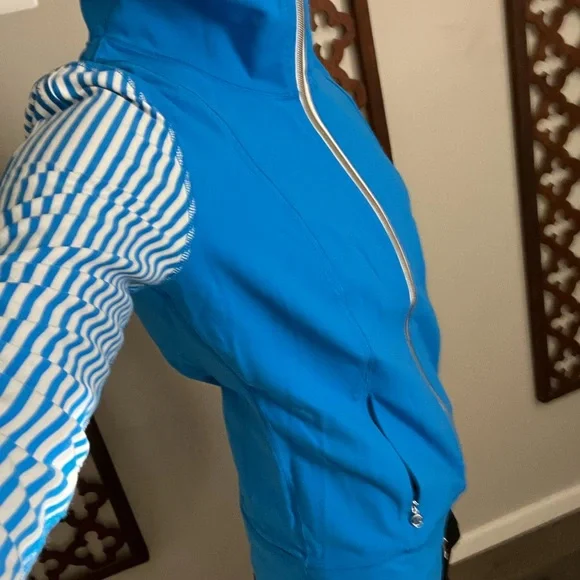 Lululemon Daily Yoga Jacket Beaming Blue Size 8 - Picture 2 of 10